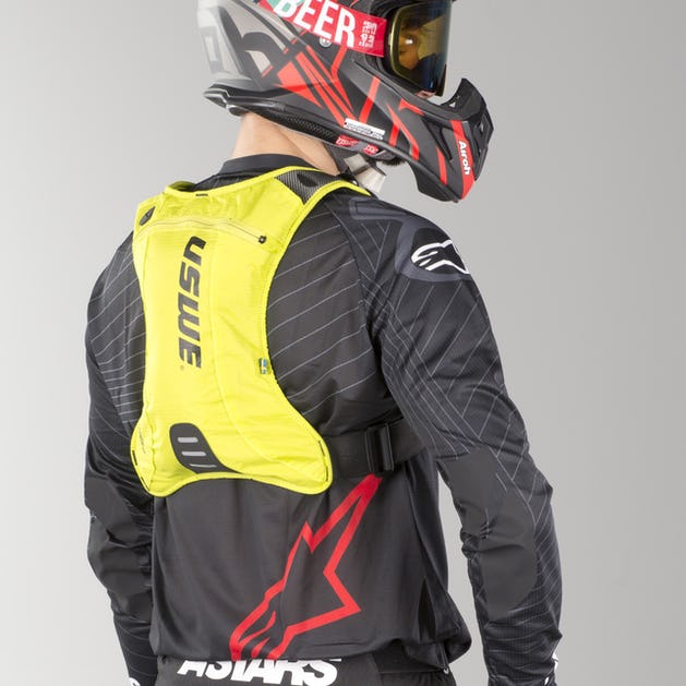 Bolso de Hidartacion USWE OUTLANDER 2, 1.5Lts