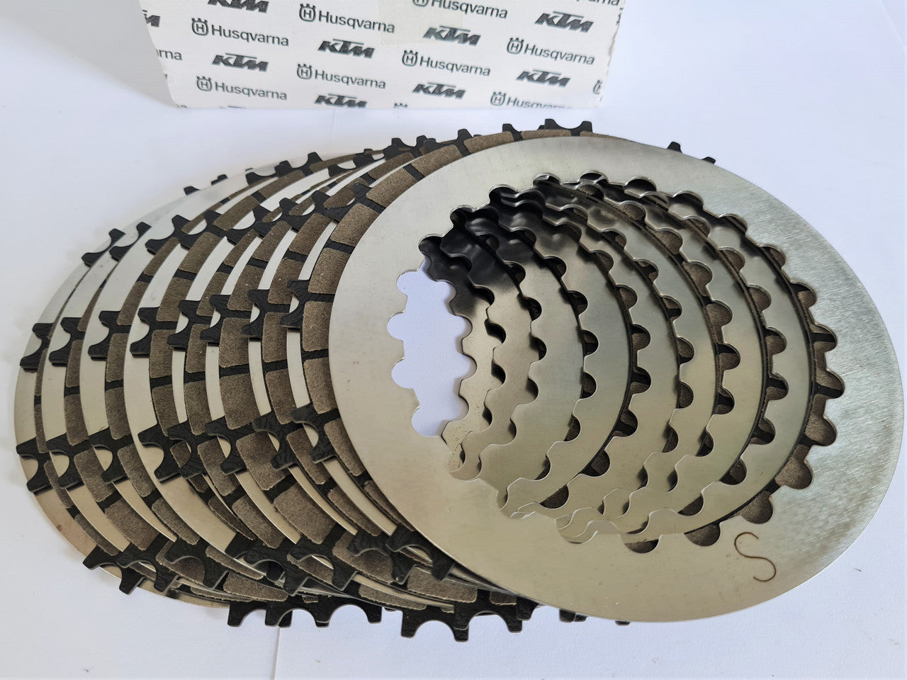 KIT DE CLUTCH KTM / HUSQVARNA / GASGAS 250/350 2019-2023 (79332010033)
